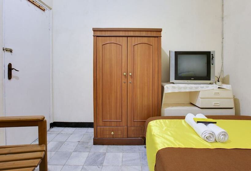 Pensionat Literooms Kebun Raya Bogor