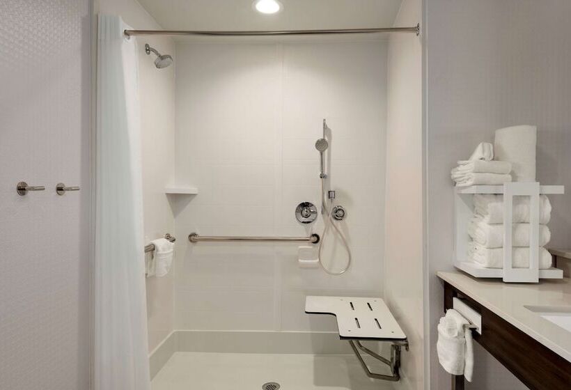 فندق Hampton Inn & Suites Norman Conference Center Area