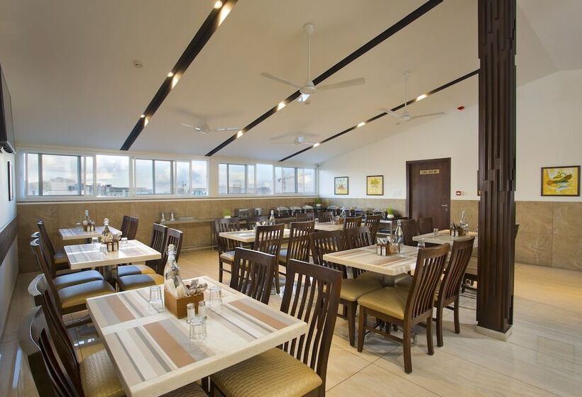 Отель De Venetian By Tgi