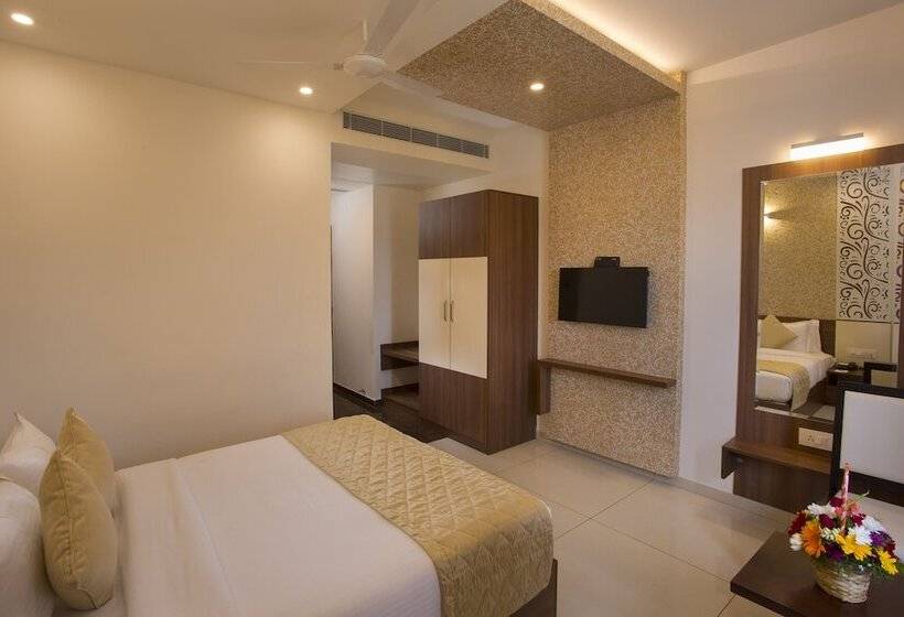 Отель De Venetian By Tgi