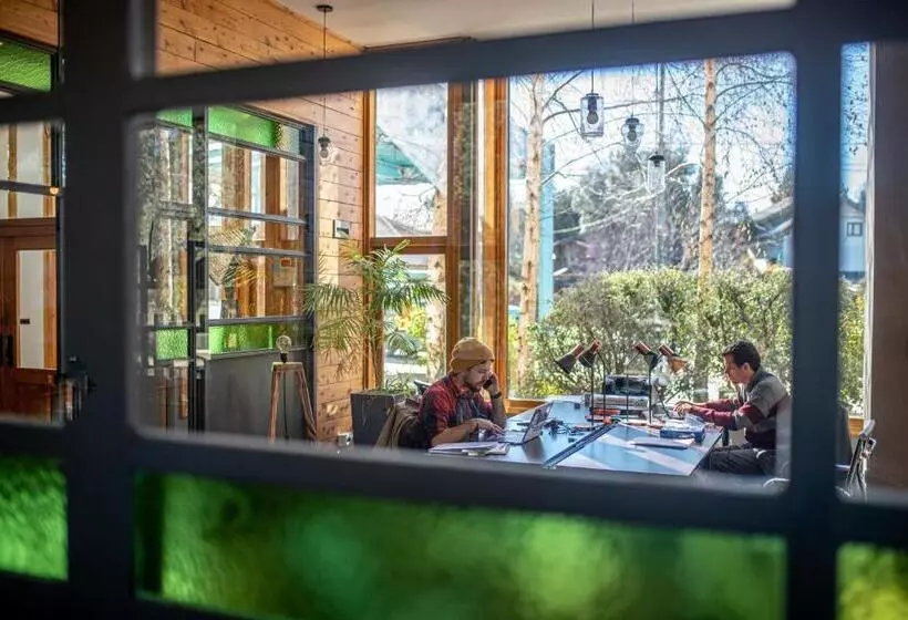 Hotelli Socialtel Bariloche   Formerly Selina Bariloche