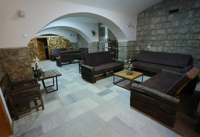 Casa De La Montaña Adults Only Hostel