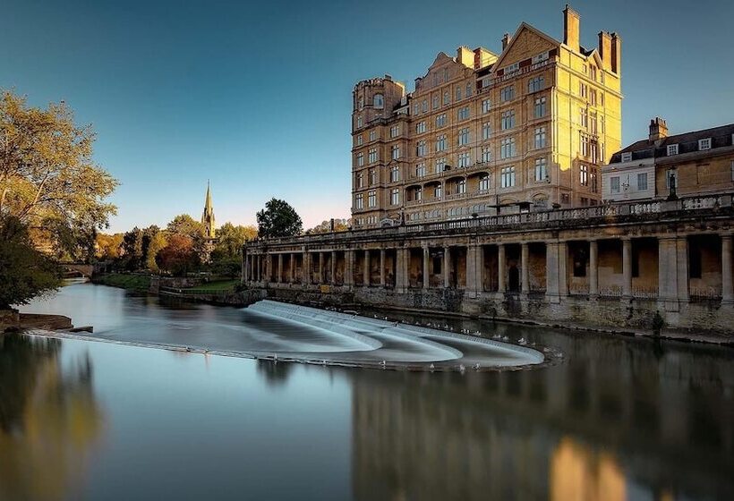 Hiding Space   Trim Street Apartments