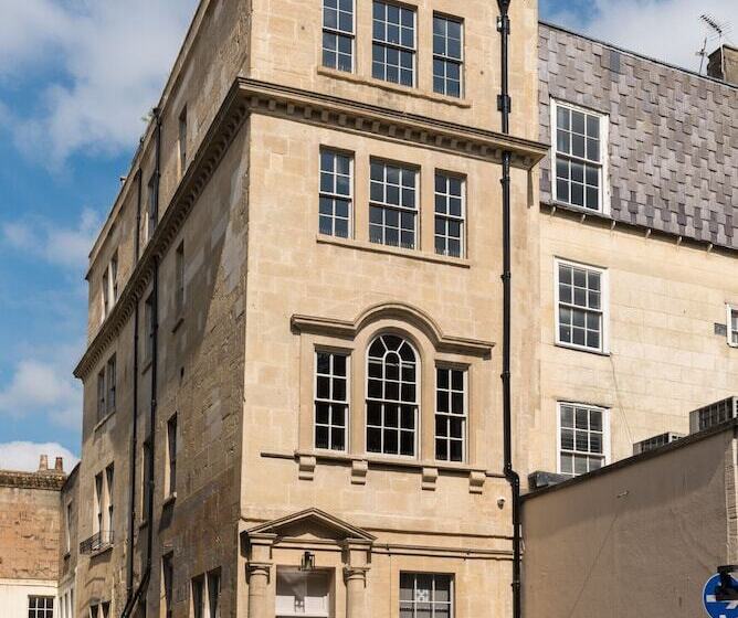 Hiding Space   Trim Street Apartments