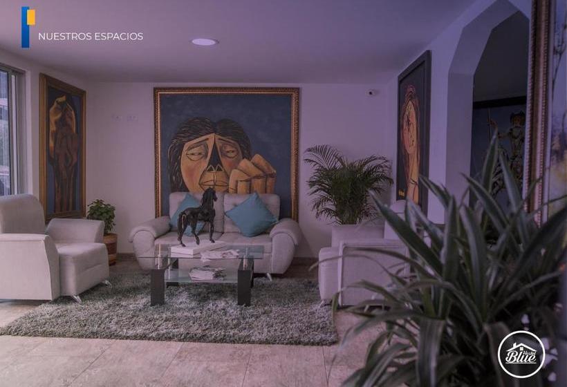 فندق Hostel Blue S