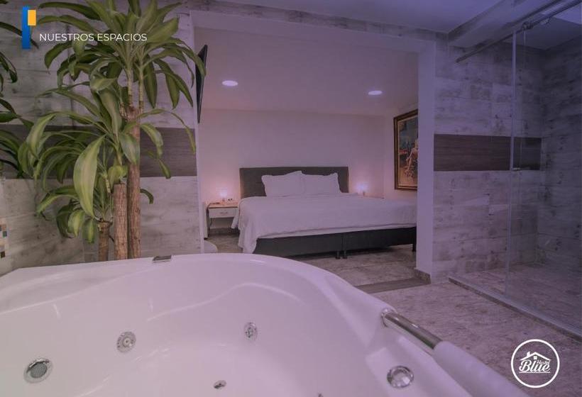 فندق Hostel Blue S