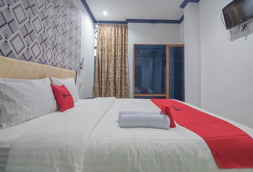 פנסיון Reddoorz Near Rsud Embung Fatimah Batam