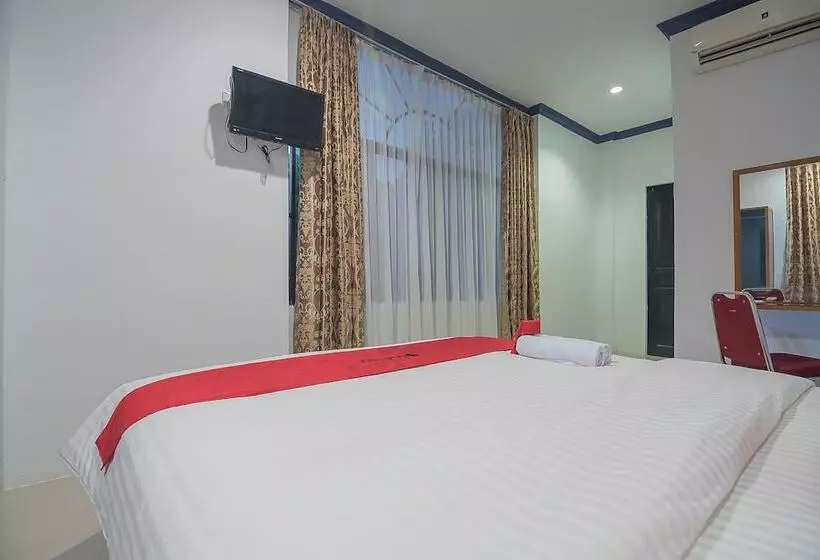 ペンション Reddoorz Near Rsud Embung Fatimah Batam