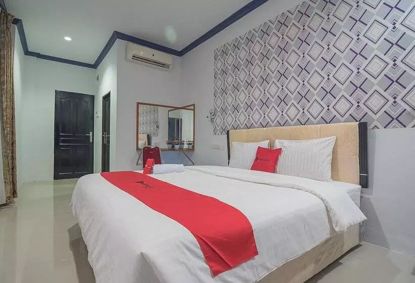 ペンション Reddoorz Near Rsud Embung Fatimah Batam