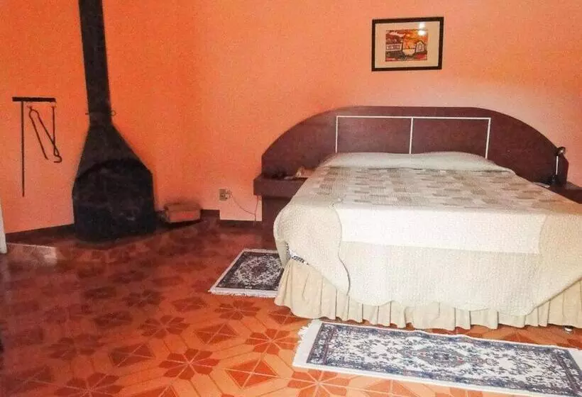 Hotelli Halloween Inn Penedo