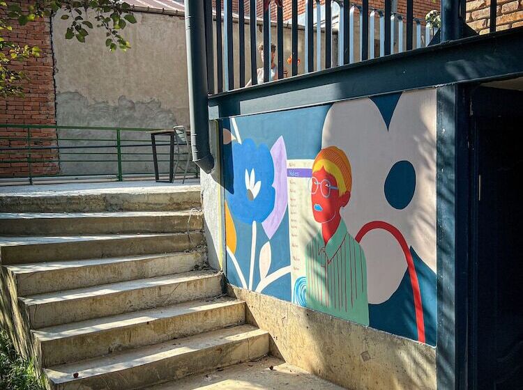 Black Tomato Hostel Kutaisi