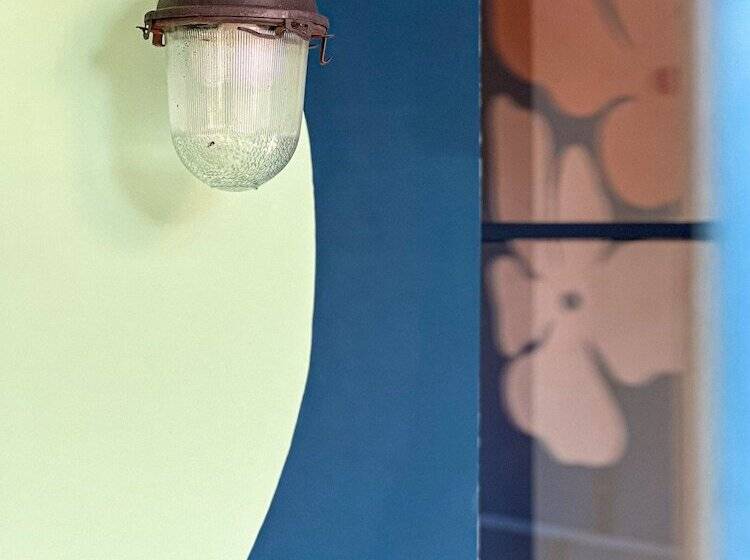 Black Tomato Hostel Kutaisi