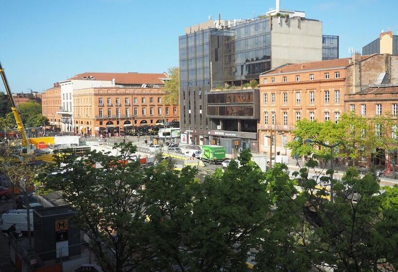 Отель Residence Ramblas