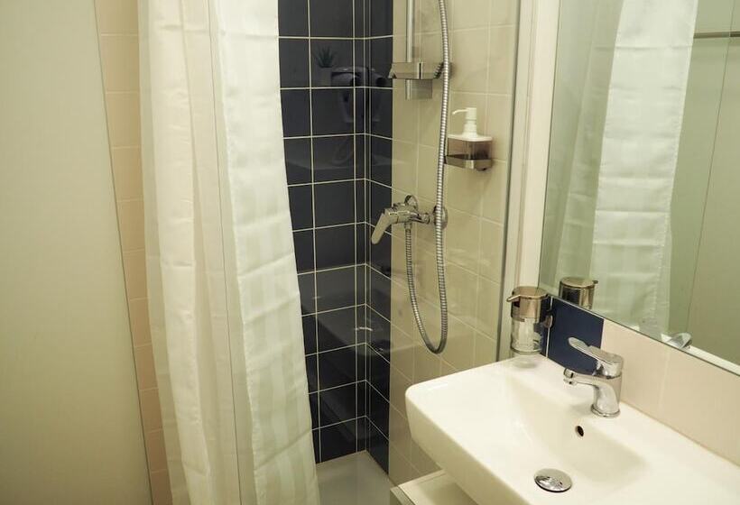 Отель Residence Ramblas