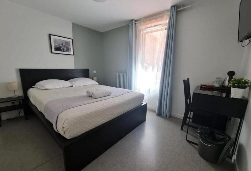 Отель Residence Ramblas