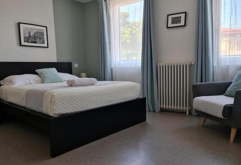 Отель Residence Ramblas