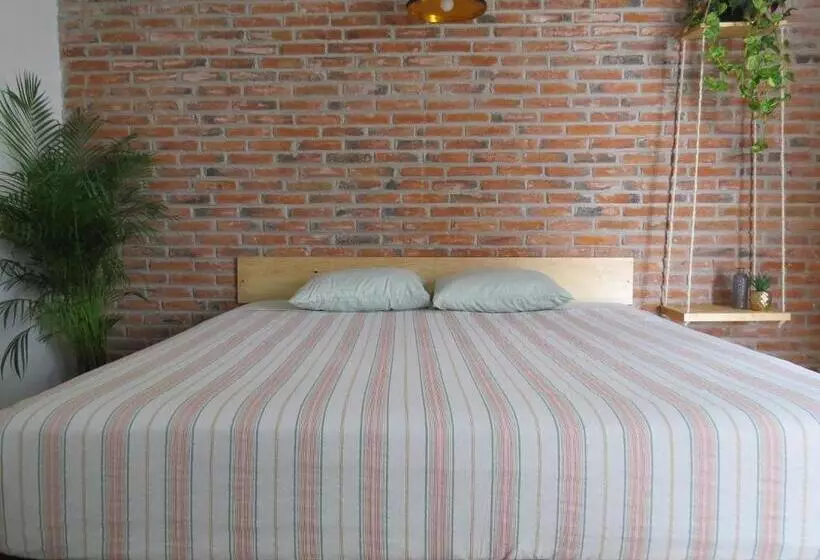 ペンション Hoja Santa Posada