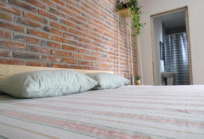 Pension Hoja Santa Posada