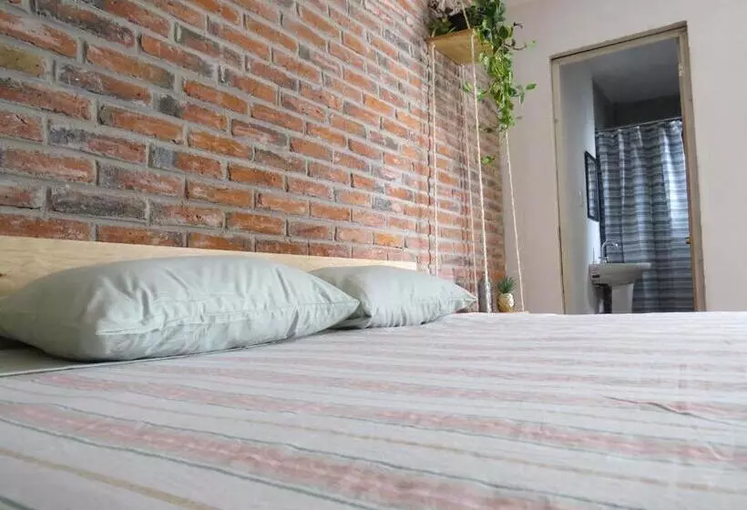 ペンション Hoja Santa Posada