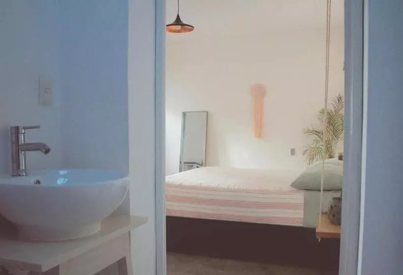 ペンション Hoja Santa Posada