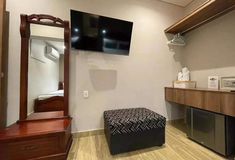 هاستل Casa Roman