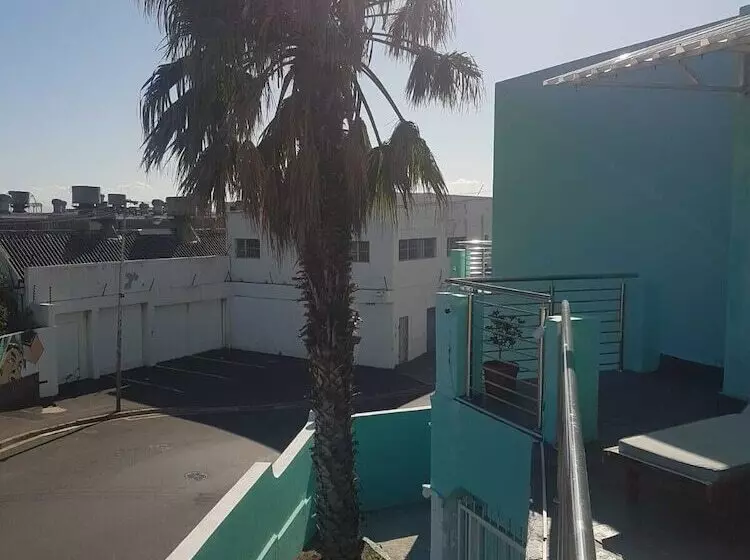 ベッドアンドブレックファースト The Mountains