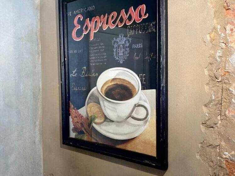 住宿加早餐  The Mountains