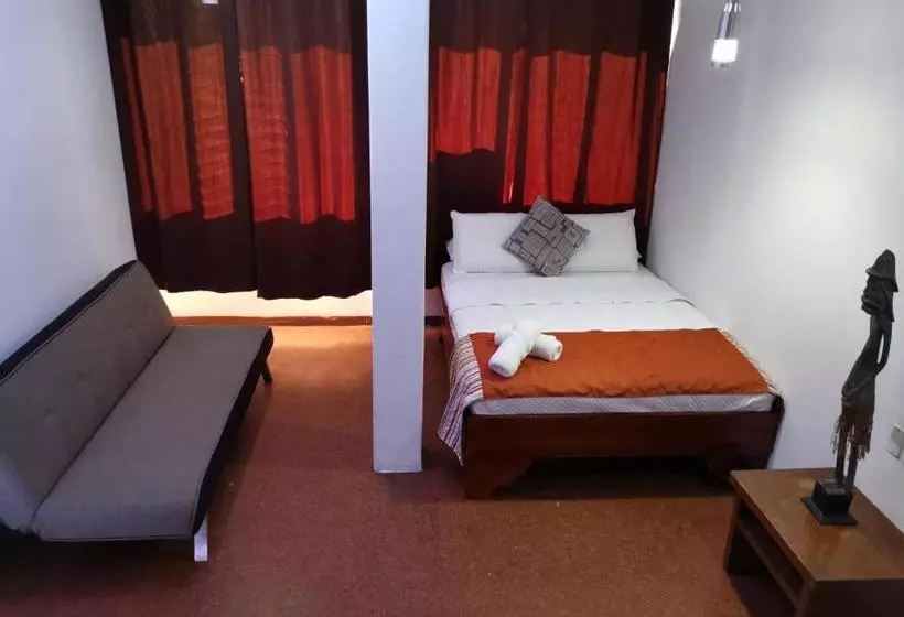 هتل Pura Vida Backpackers Golfito