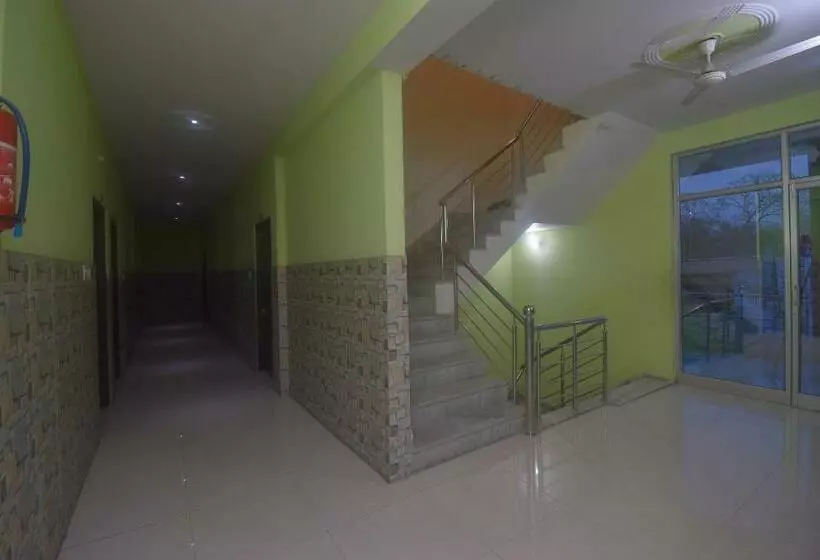 ホテル Spot On 36200 Murli Guest House