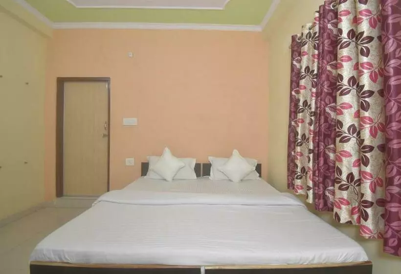 ホテル Spot On 36200 Murli Guest House