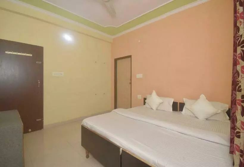 ホテル Spot On 36200 Murli Guest House
