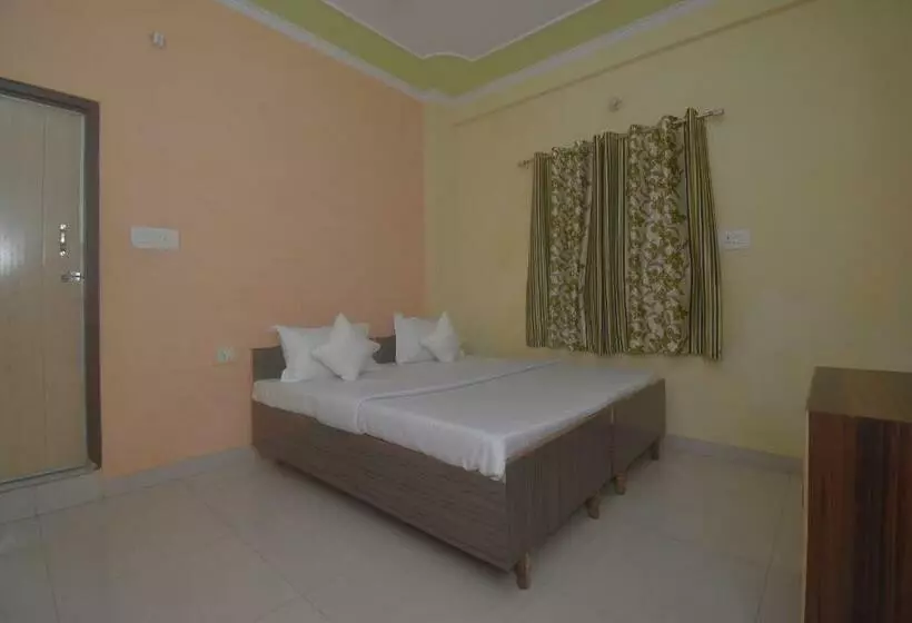 ホテル Spot On 36200 Murli Guest House