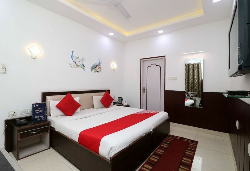 Oyo 36085 Hotel Apollo Agra