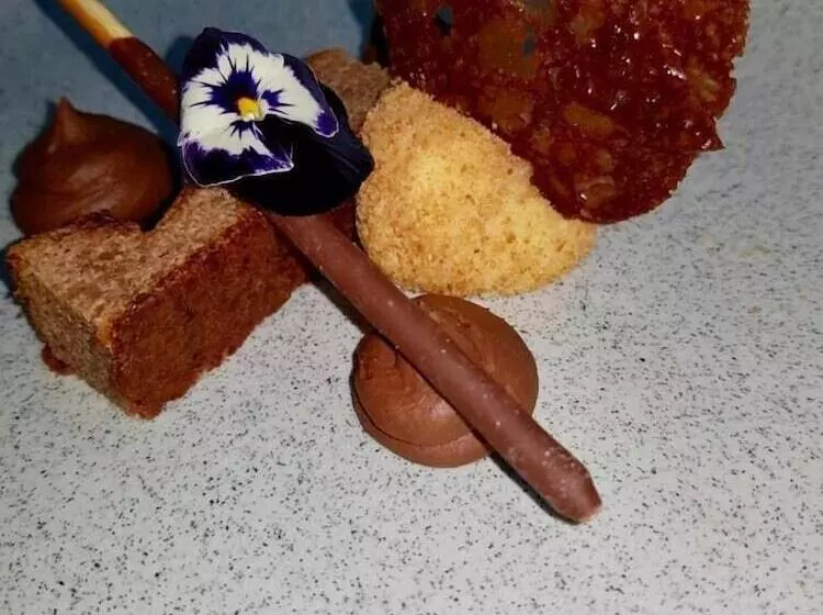 Villa Lucerna Sports & Hotel Resort