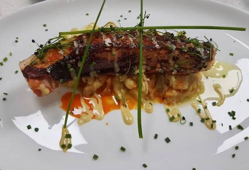 Villa Lucerna Sports & Hotel Resort