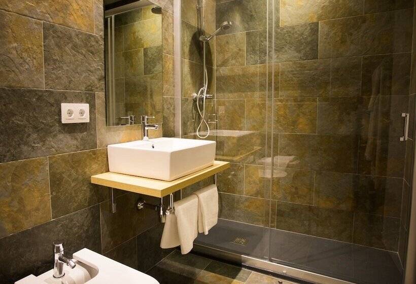 Villa Lucerna Sports & Hotel Resort