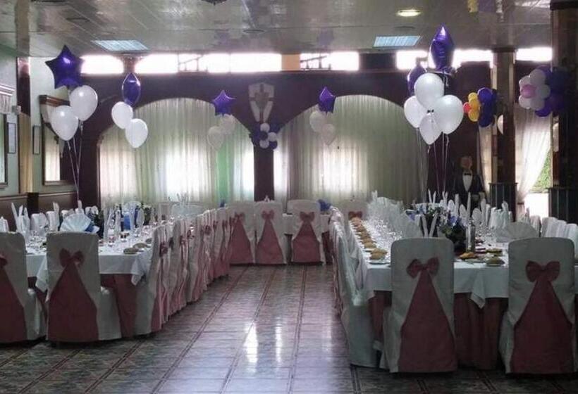 Общежитие Hostal Milenium