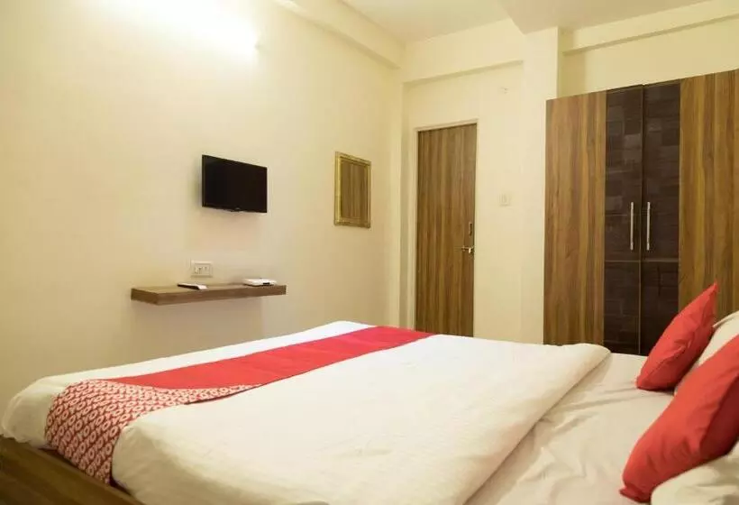 Collection O Hotel Samruddhi