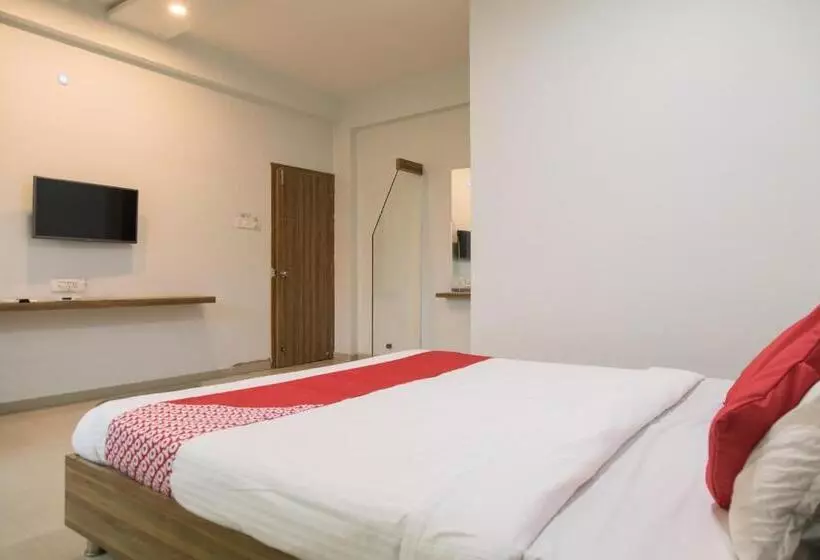 Collection O Hotel Samruddhi