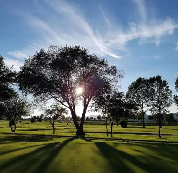 ホテル Hausschachen