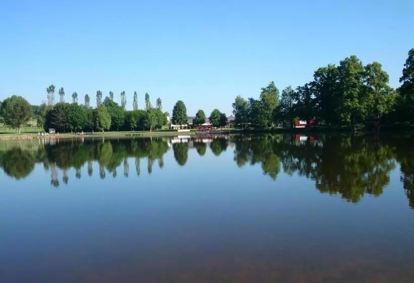 ホテル Hausschachen