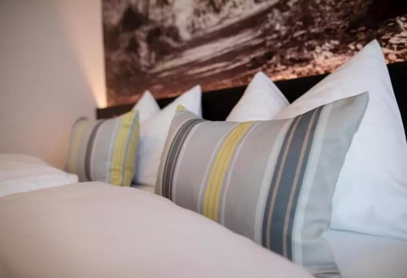 ホテル Hausschachen