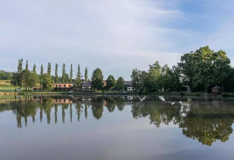 ホテル Hausschachen