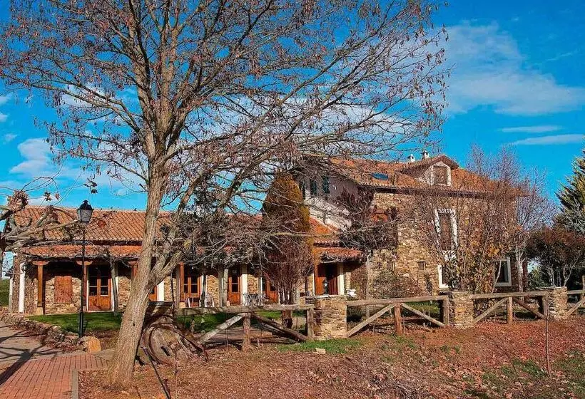 Hotelli Valle Del Eria