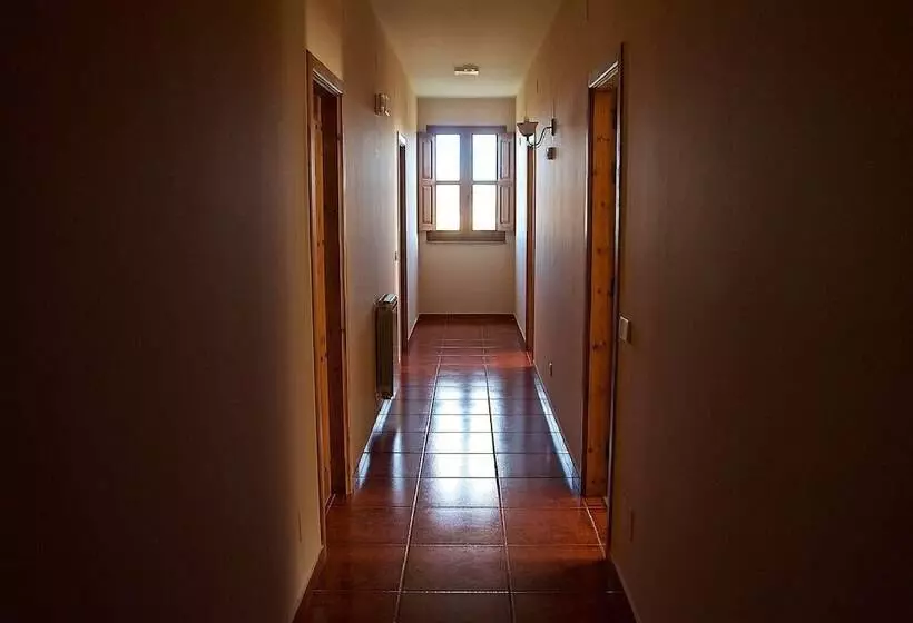 Hotelli Valle Del Eria