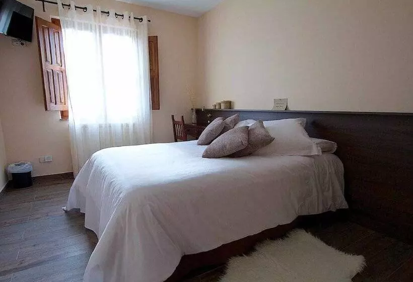 Hotelli Valle Del Eria