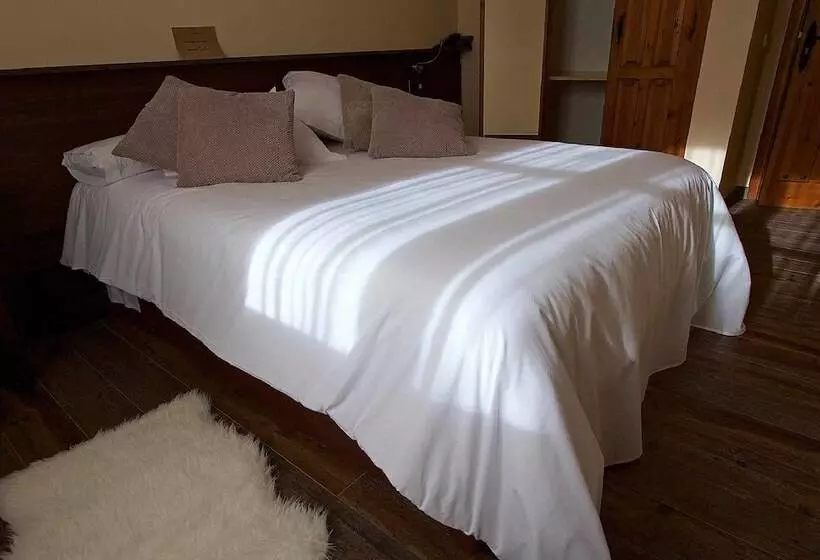 Hotelli Valle Del Eria