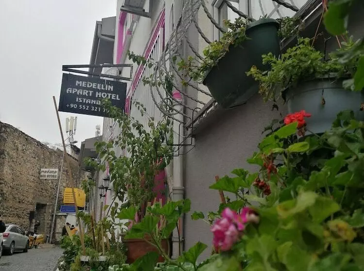 Medellin Apart Hotel Istanbul