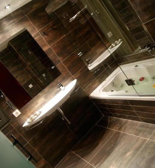 펜션 Restaurante Y Alojamiento Can Mach