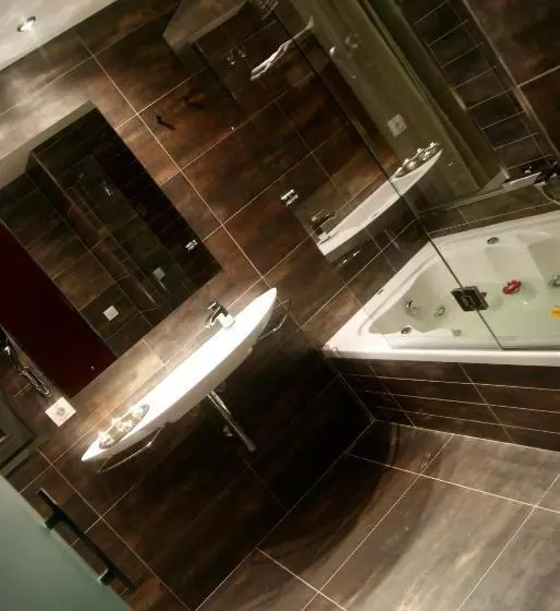 Majatalo Restaurante Y Alojamiento Can Mach